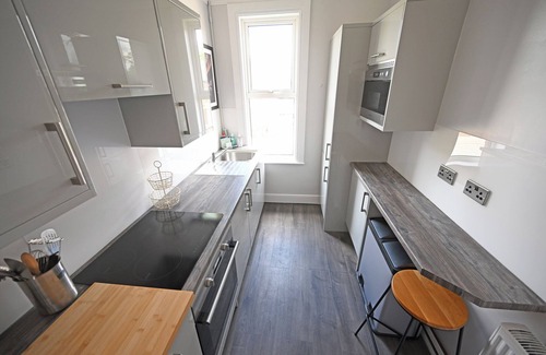 Stratford-upon-Avon Casa | The Hathaway's Town Centre House.