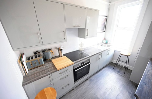 Stratford-upon-Avon Casa | The Hathaway's Town Centre House.