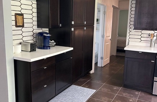 Eureka Casa | The Haven Eureka! 4Bedroom 1.5 Bath Walking distance to The Cannery