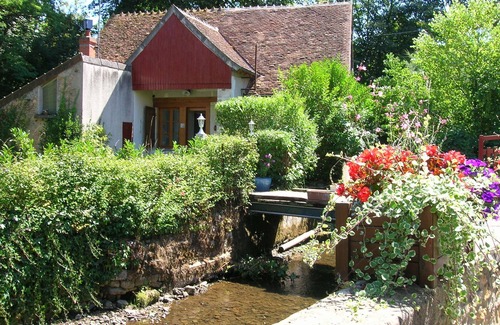 La Chatre Casa | EL CORAZÓN DEL PAÍS GEORGE SAND en una pequeña isla, en un antiguo molino.