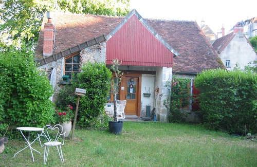 La Chatre Casa | EL CORAZÓN DEL PAÍS GEORGE SAND en una pequeña isla, en un antiguo molino.