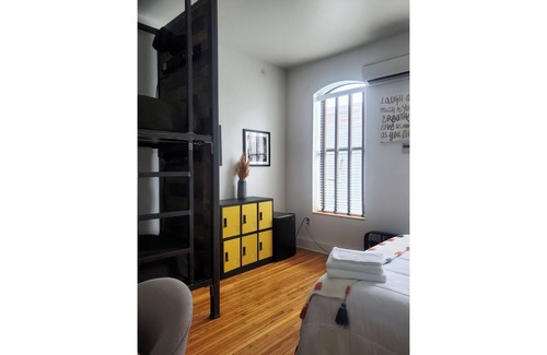 Downtown Chattanooga Casa | The Heinsman Guest House