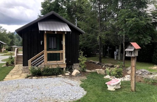 Cashiers Cabina | The Hemlock Cabin – Part of Cashiers Lake Cabins