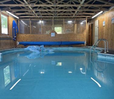 Lechlade Casa | The Henloft Cotswolds Farm Stay With Pool