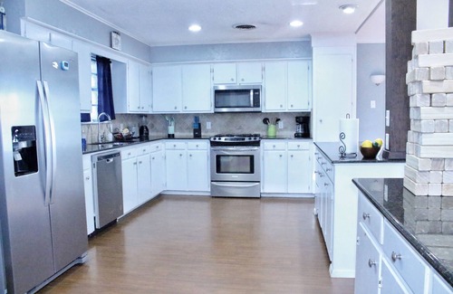Sulphur Casa | The Hidden Gem - Huge Floor Plan - Game Room