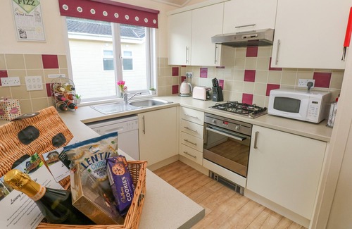 Amroth Cabaña | The Hideaway - Heritage Park