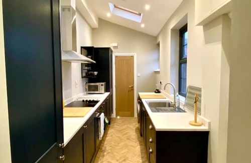 Heworth Cabaña | The Hideaway - Quiet cottage, a short walk from the historic centre of York.