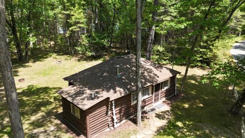 Oscoda Casa | The Hideout - Cute And Quiet Rustic Cabin!