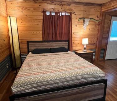 Minden Casa | The Hideout Yellow Rose Canyon