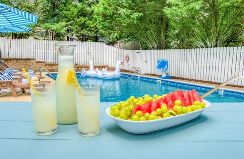 High Point Casa | The High Point Escape | 5 BDR + Pool + FirePit + Basketball + Ping Pong