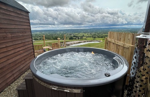 Longridge Cabina | The Highland Cow Bothy