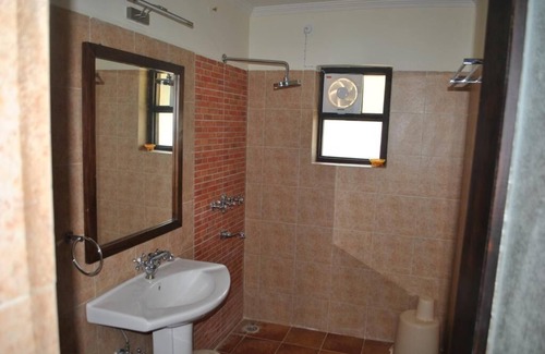 Majkhali Hotel | The Himalayan Lodge