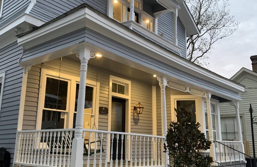 Beauregard Town Historic District Casa | La casa histórica de Rex