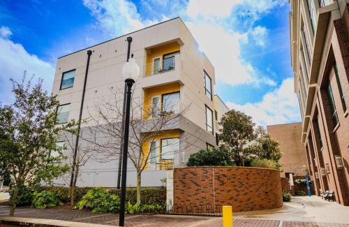 River District Casa | The Hive 104 Bees Knees