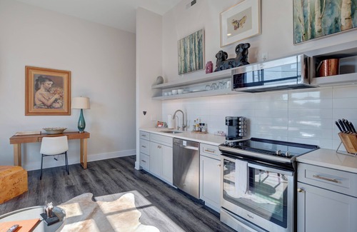 River District Apartamento | The Hive 105 Bees Knees by BlueStar