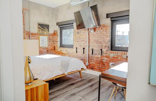 River District Casa | The Hive 207 Bees Knees