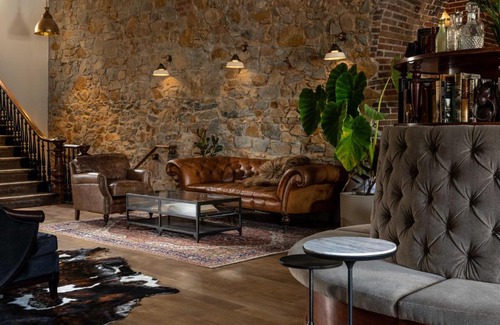 Grass Valley Hotel | The Holbrooke Hotel