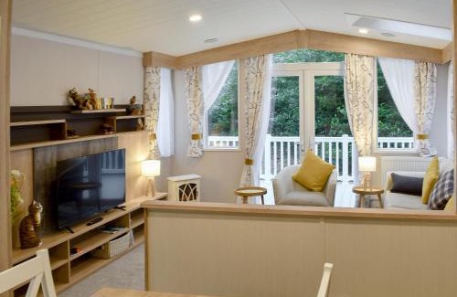 Prenteg Casa | The Hollies Lodge