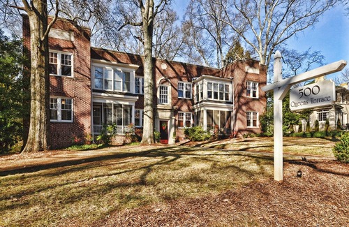 Cherry Apartamento | The Home Collection - 500 Queens Road