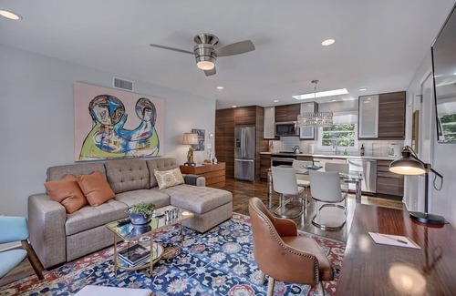 Cherry Apartamento | The Home Collection - 510 Queens Road