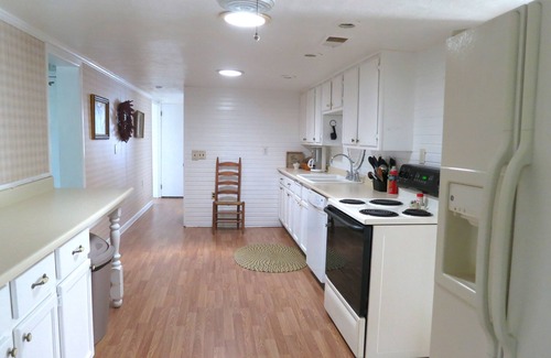 Nelsonville Otro | The Homestead, en Nine Pines Farm - Fishing Pond and Trails