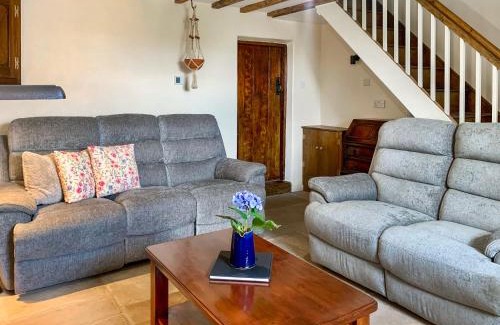 Hollinsclough Casa | The Homestead