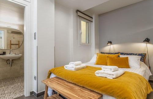 Petralona Apartamento | The HostMaster Sunlight Charm
