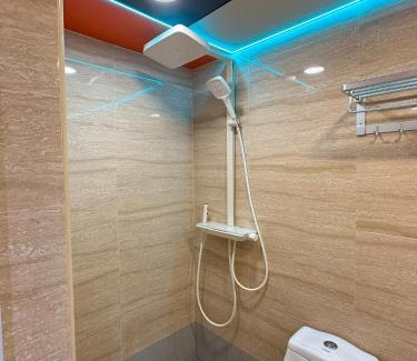 Central Seberang Perai Casa | The Housé 温馨旅居