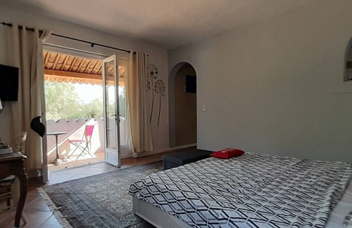 Trans-en-Provence Complejo | The house by the river