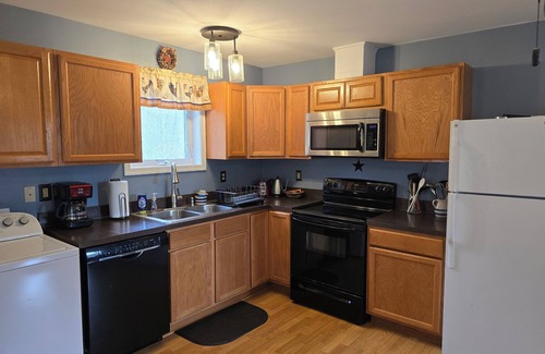 Stanardsville Casa | The House in the Holla at the foot of Shenandoah National Park