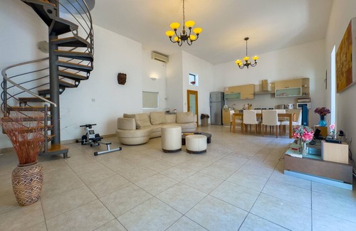 Madliena Casa | The House, Sliema, Malta - Cerca de la bahía, bares, restaurantes, tiendas