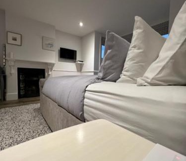 Portswood Casa | The House - Southampton