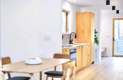 Hendersonville Casa | The Hutch - Modern Scandinavian w/ Wood-Fired Tub 20 Minutes From Asheville