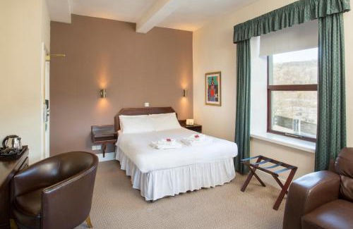 Halifax Hotel | The Imperial Crown Hotel