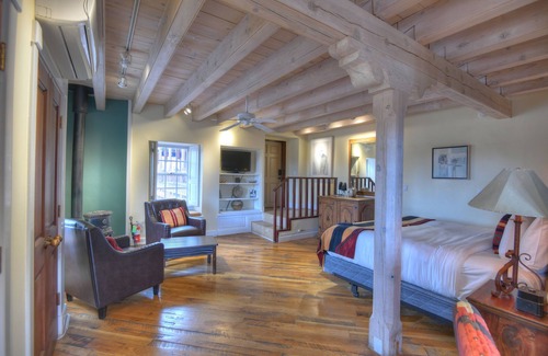 Downtown Santa Fe Hotel | The Inn at Vanessie