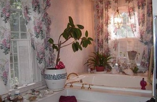 Sudbury Casa | The Inn on the Horse Farm