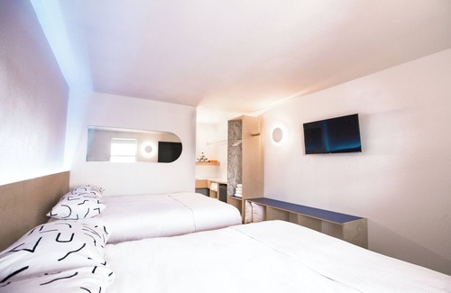 Nashville Hotel | The Iris Motel - Queen Room