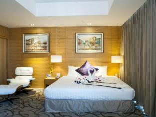 Ninh Kieu Hotel | The IRIS SIGNATURE HOTEL AND SPA