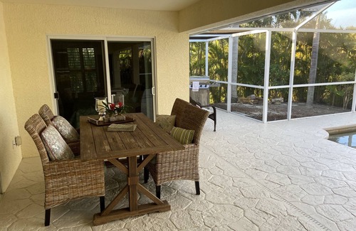 Pine Island Center Casa | The Island House on Pine Island with heat-pump heated most privacy pool