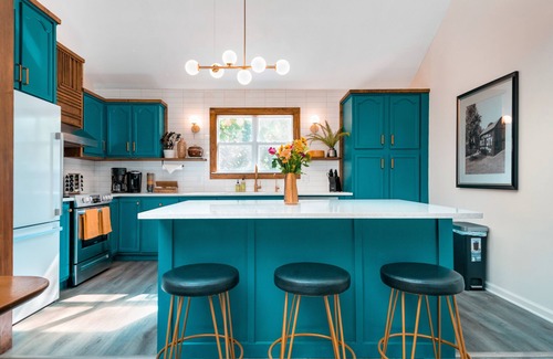 St. Elmo Improvement League Casa | The Jade | Stunning, On Walking Path w Hot tub & Pool