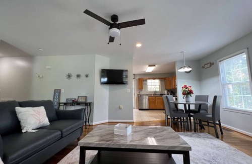 Jamestown Casa | The Jamestown Retreat
