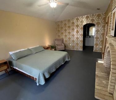 Eagle Pass Apartamento | The Jefferson Suite