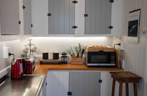 Kaeo Otro | The Kauri Farmhouse