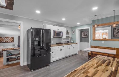 Ellicottville Casa | The Kelly House - 4 BR Historic Lodge - Downtown