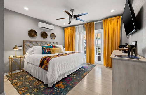 Historic Kenwood Cama Y Desayuno | The Kenwood Gables Boutique Bed & Breakfast