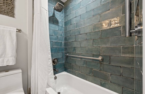 Historic Kenwood Cama Y Desayuno | The Kenwood Gables Boutique Bed & Breakfast