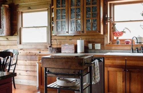 Blue Ridge Casa | The Kingfisher Cabin -Creekside Mountain Escape, Blue Ridge/McCaysville-