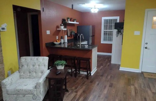 Franklin Casa | The "KINGSDALE" 2 Bedrooms