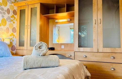 Dinas Cross Cabina | The Lodge - Your dream holiday in North Pembrokeshire.