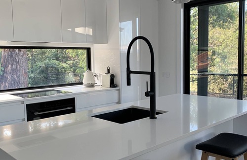 Merimbula Cabina | The Lake Apartment: Merimbula